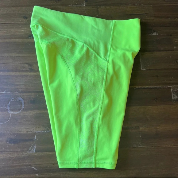 Athleta Stay Fly 9 Inches Biker Shorts - Picture 5 of 12